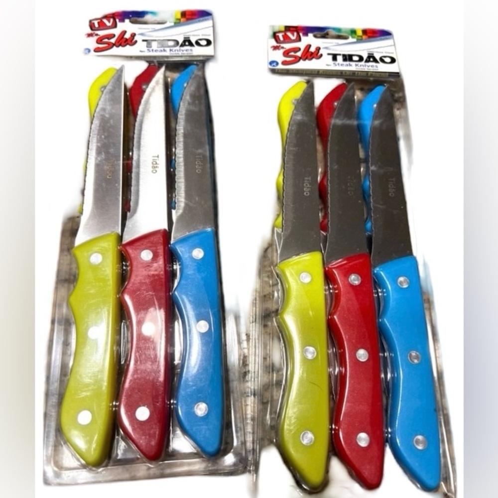 New in Package! 12 steak knives.  17H
